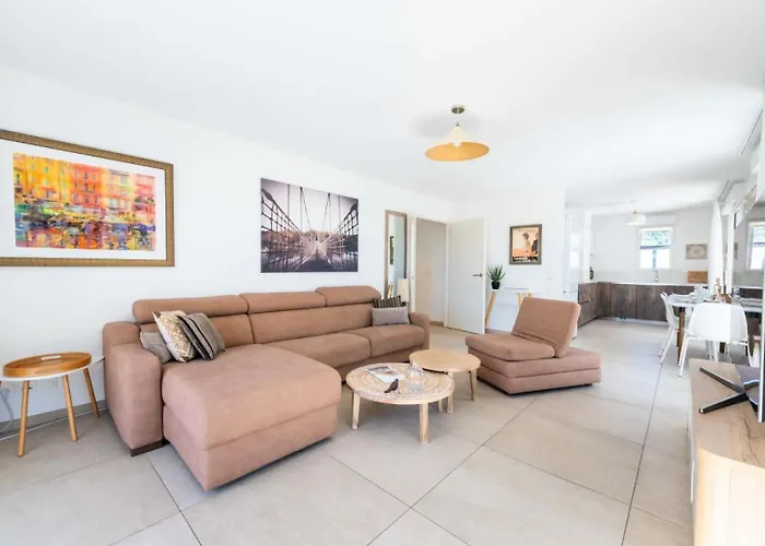 4p Rooftop Avec Jacuzzi & Parking, - 4p Rooftop Avec Jacuzzi & Parking, Mae-7563 *