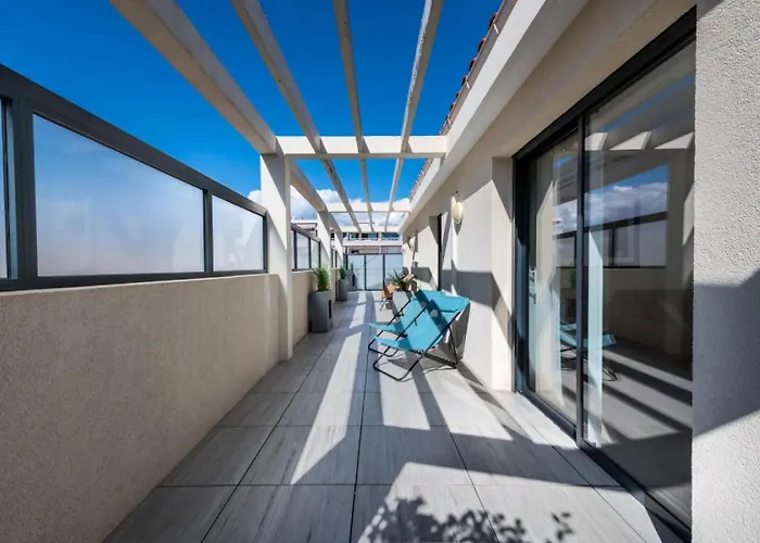 Résidence 4p Rooftop Avec Jacuzzi&parking, - 4p Rooftop Avec Jacuzzi&parking, Mae-7563