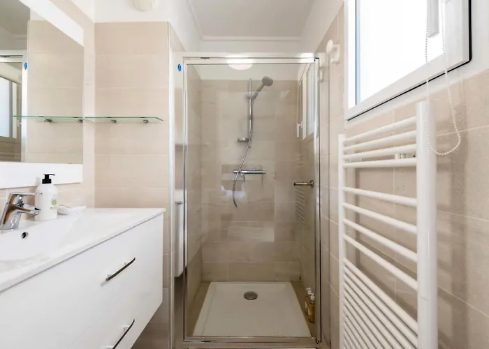 Résidence 4p Rooftop Avec Jacuzzi&parking, - 4p Rooftop Avec Jacuzzi&parking, Mae-7563 Apartamento *