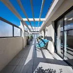 4p Rooftop Avec Jacuzzi & Parking, - 4p Rooftop Avec Jacuzzi & Parking, Mae-7563