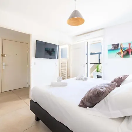 4p Rooftop Avec Jacuzzi & Parking, - 4p Rooftop Avec Jacuzzi & Parking, Mae-7563