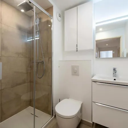 4p Rooftop Avec Jacuzzi & Parking, - 4p Rooftop Avec Jacuzzi & Parking, Mae-7563 公寓